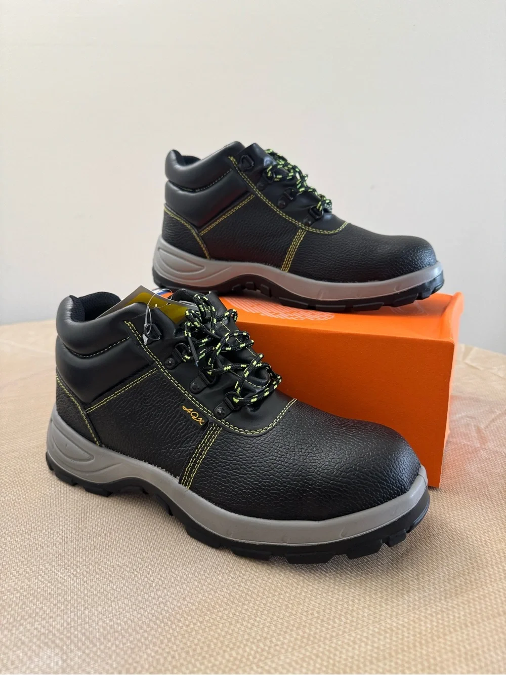 Men's steel toe Black Safety Work Boots with Gray Sole